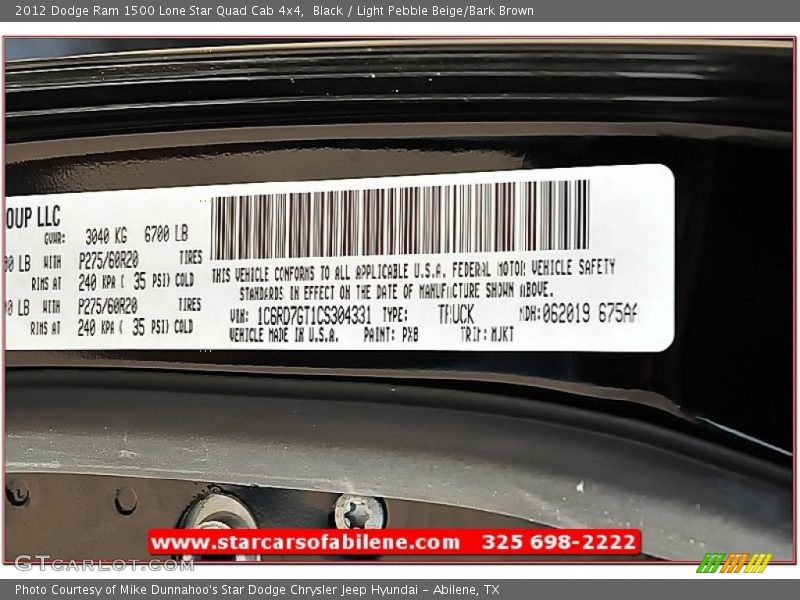 Black / Light Pebble Beige/Bark Brown 2012 Dodge Ram 1500 Lone Star Quad Cab 4x4