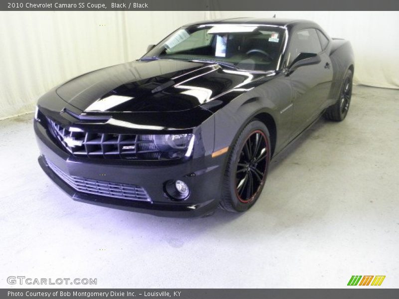 Front 3/4 View of 2010 Camaro SS Coupe