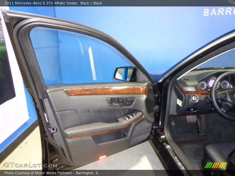 Black / Black 2011 Mercedes-Benz E 350 4Matic Sedan