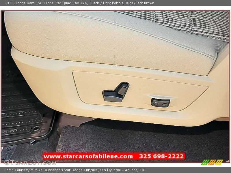 Black / Light Pebble Beige/Bark Brown 2012 Dodge Ram 1500 Lone Star Quad Cab 4x4