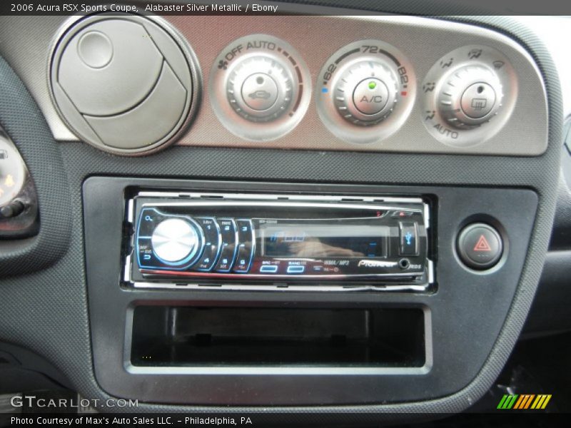 Controls of 2006 RSX Sports Coupe