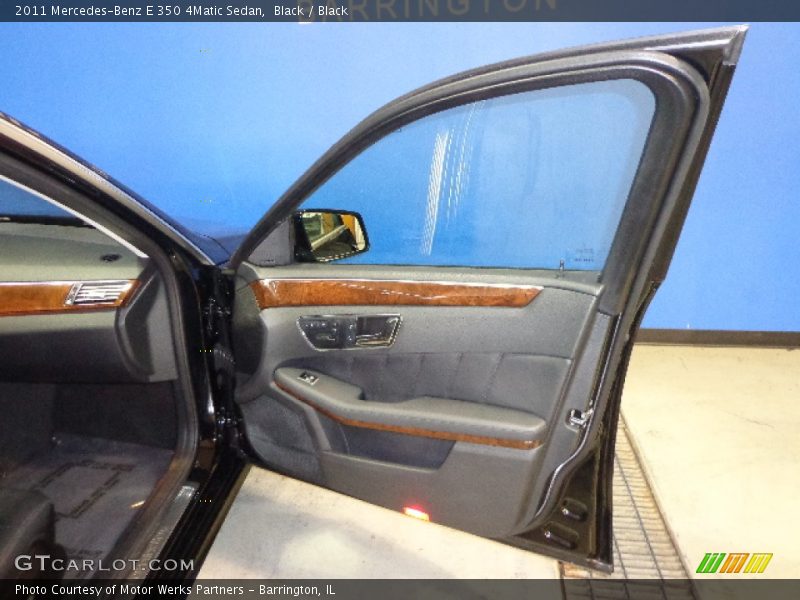 Black / Black 2011 Mercedes-Benz E 350 4Matic Sedan