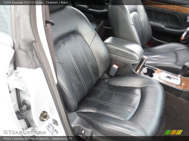 Titanium / Black 2004 Hyundai XG350 Sedan