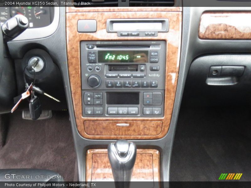 Titanium / Black 2004 Hyundai XG350 Sedan