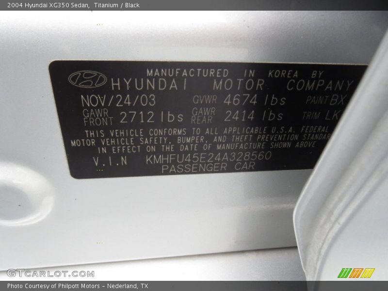 Titanium / Black 2004 Hyundai XG350 Sedan