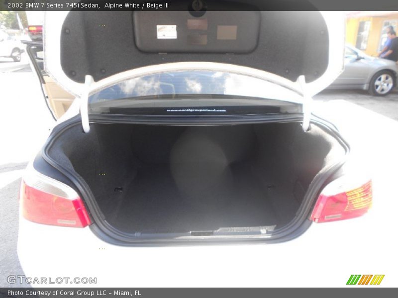 Alpine White / Beige III 2002 BMW 7 Series 745i Sedan