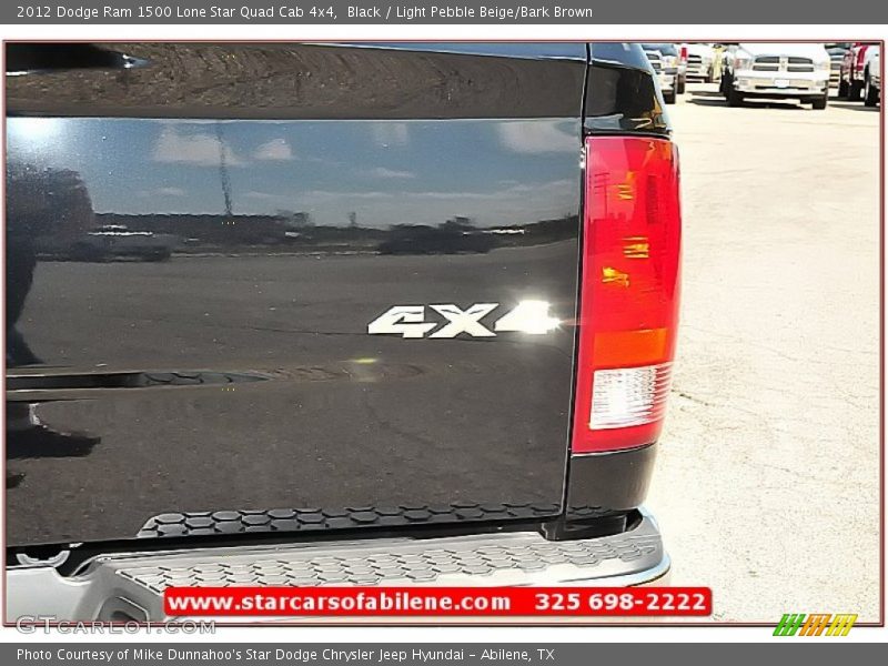 Black / Light Pebble Beige/Bark Brown 2012 Dodge Ram 1500 Lone Star Quad Cab 4x4