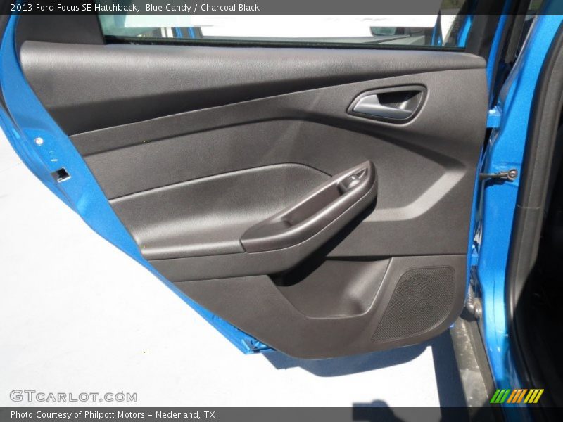 Blue Candy / Charcoal Black 2013 Ford Focus SE Hatchback