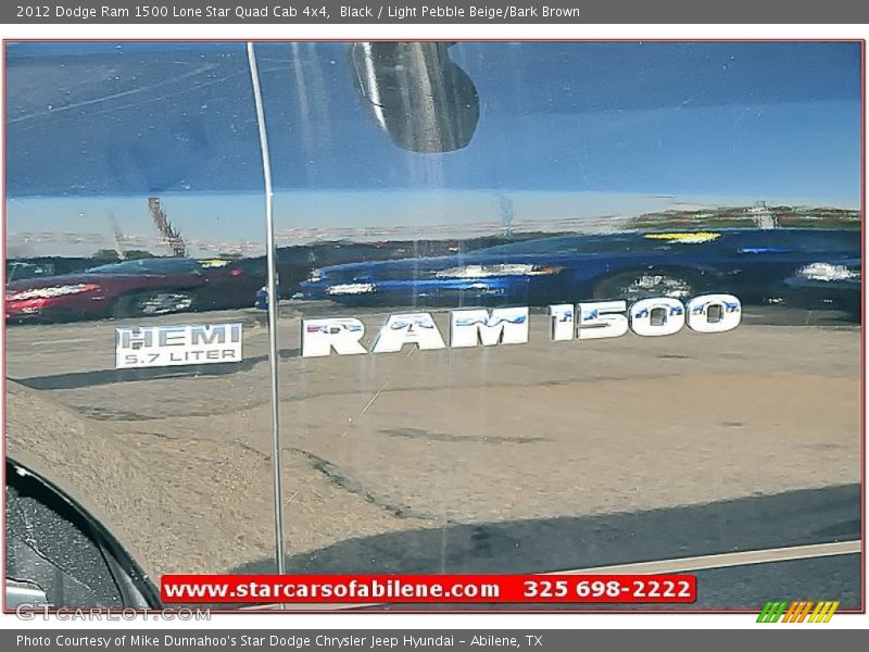 Black / Light Pebble Beige/Bark Brown 2012 Dodge Ram 1500 Lone Star Quad Cab 4x4