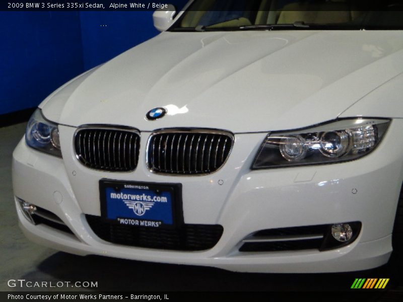 Alpine White / Beige 2009 BMW 3 Series 335xi Sedan