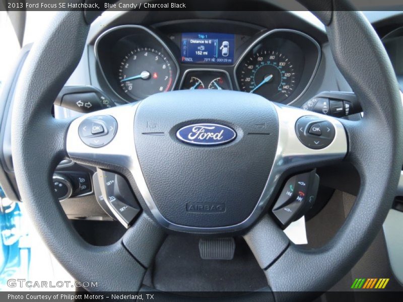 Blue Candy / Charcoal Black 2013 Ford Focus SE Hatchback