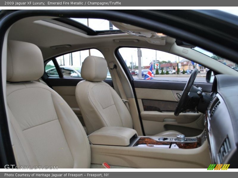 Emerald Fire Metallic / Champagne/Truffle 2009 Jaguar XF Luxury
