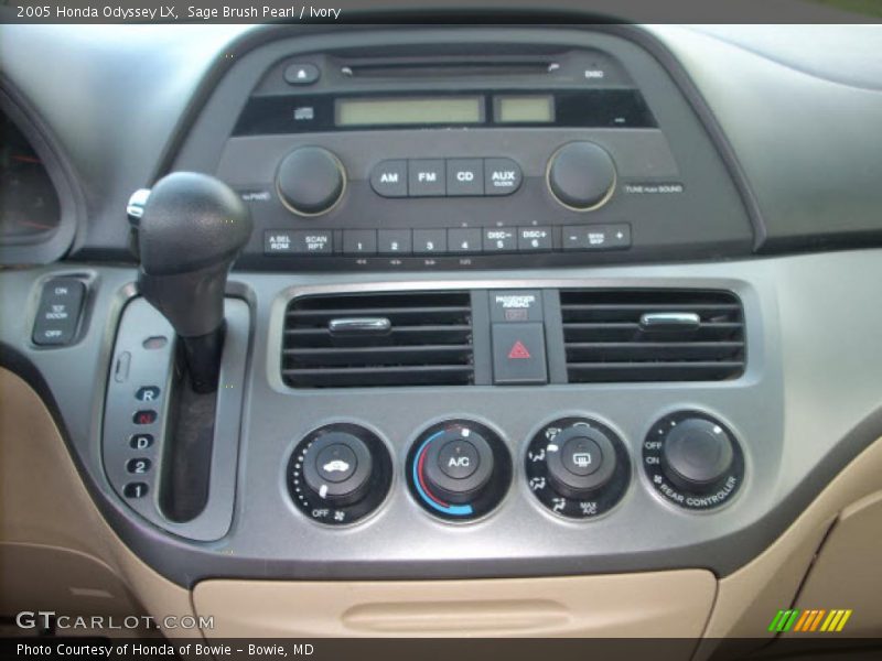 Sage Brush Pearl / Ivory 2005 Honda Odyssey LX