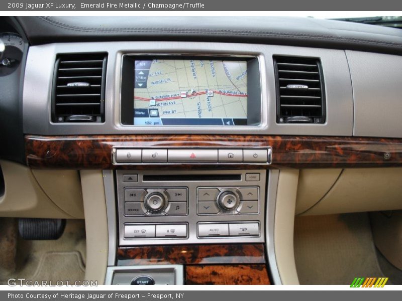 Emerald Fire Metallic / Champagne/Truffle 2009 Jaguar XF Luxury