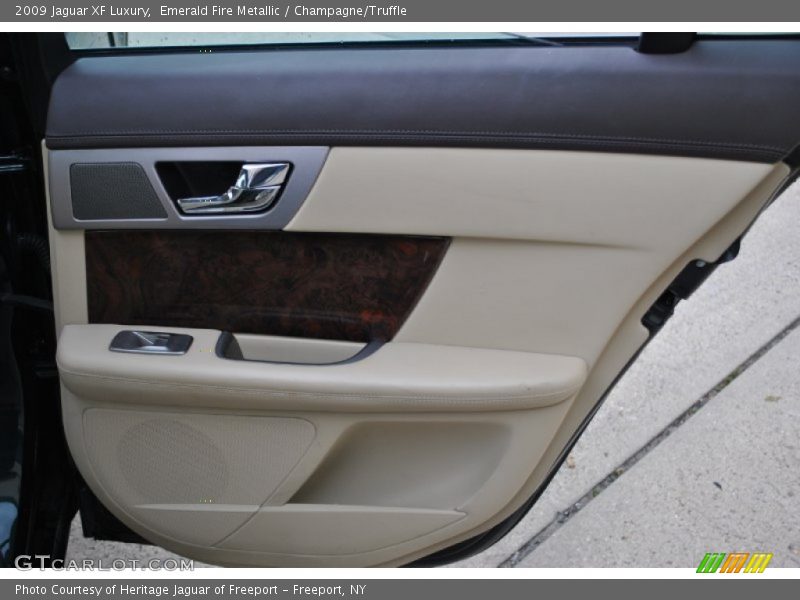Emerald Fire Metallic / Champagne/Truffle 2009 Jaguar XF Luxury