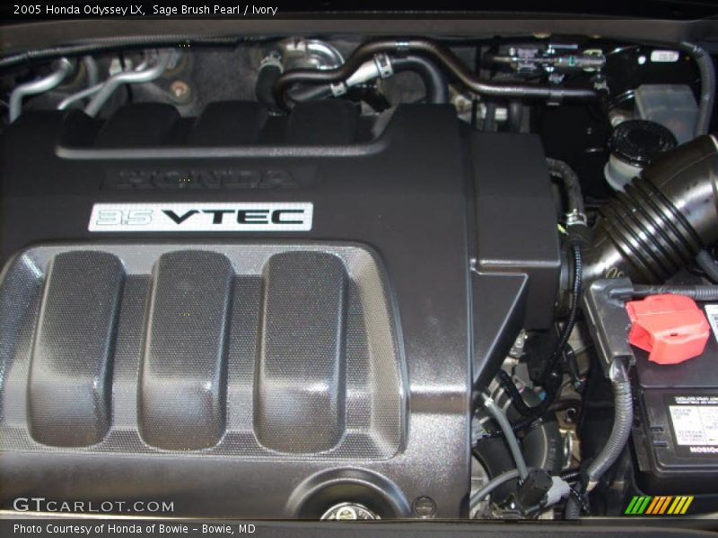 Sage Brush Pearl / Ivory 2005 Honda Odyssey LX