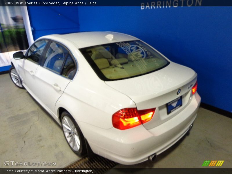 Alpine White / Beige 2009 BMW 3 Series 335xi Sedan