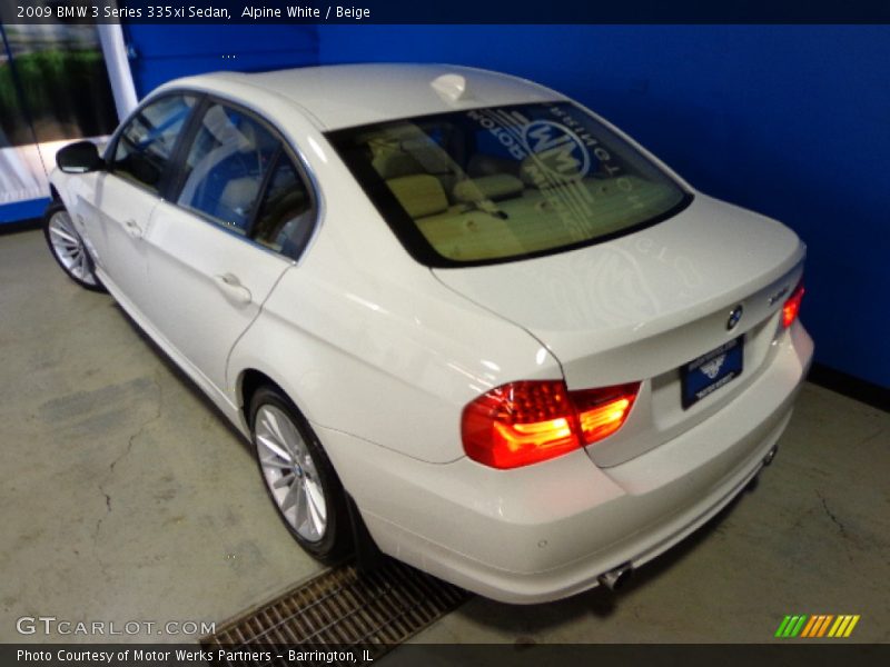 Alpine White / Beige 2009 BMW 3 Series 335xi Sedan