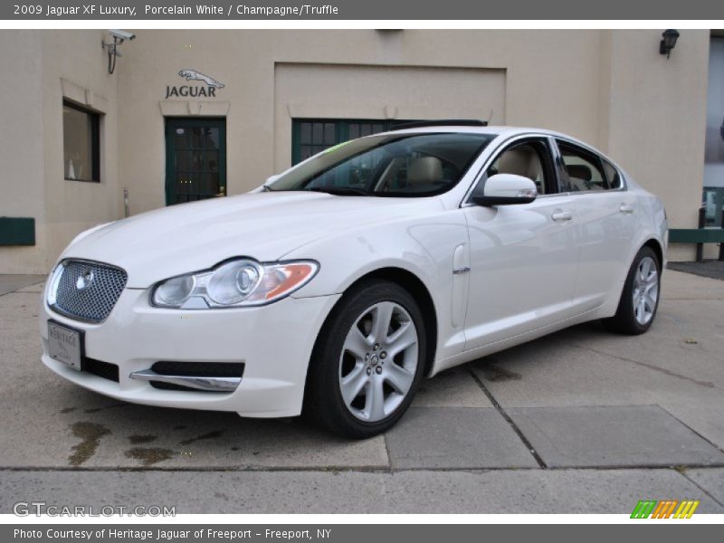 Porcelain White / Champagne/Truffle 2009 Jaguar XF Luxury