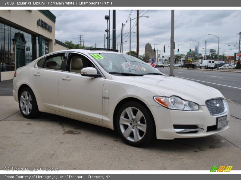 Porcelain White / Champagne/Truffle 2009 Jaguar XF Luxury