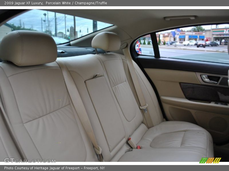 Porcelain White / Champagne/Truffle 2009 Jaguar XF Luxury