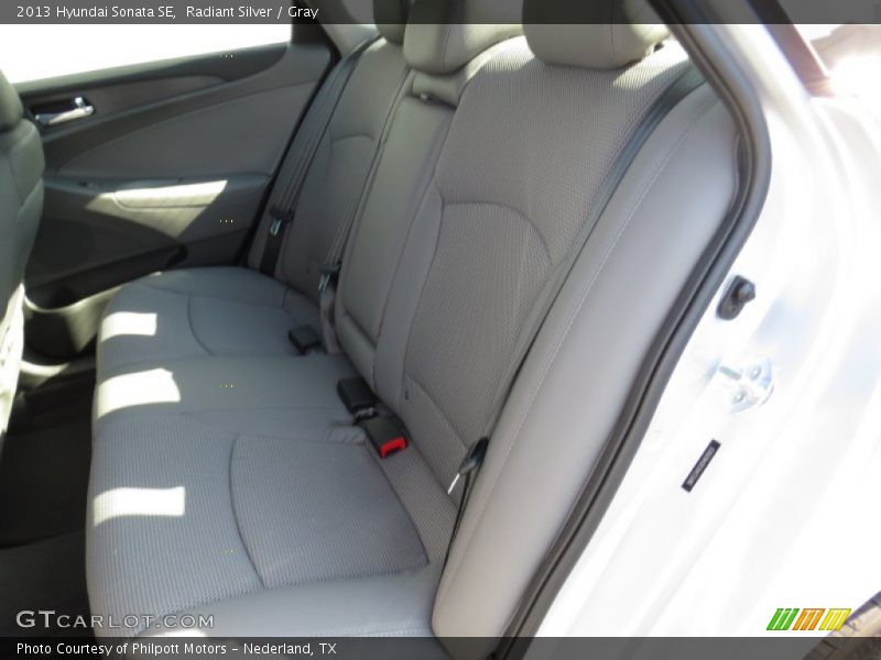 Radiant Silver / Gray 2013 Hyundai Sonata SE