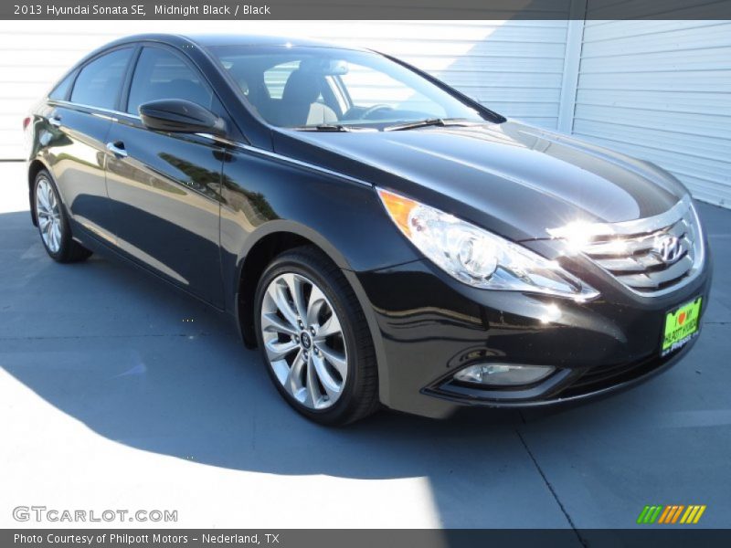 Midnight Black / Black 2013 Hyundai Sonata SE