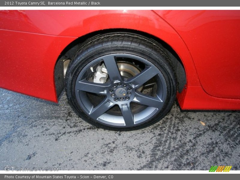 Barcelona Red Metallic / Black 2012 Toyota Camry SE