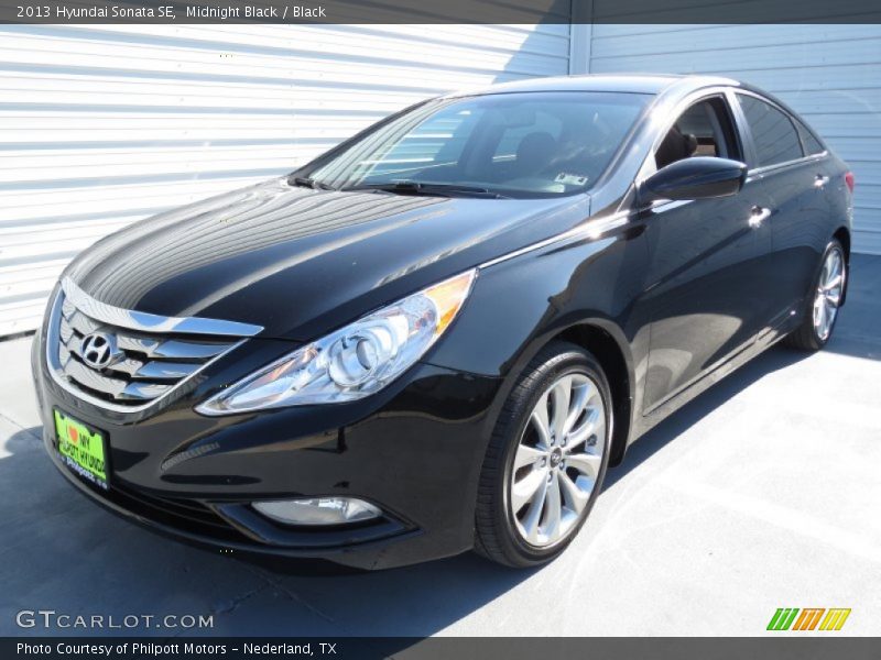 Midnight Black / Black 2013 Hyundai Sonata SE