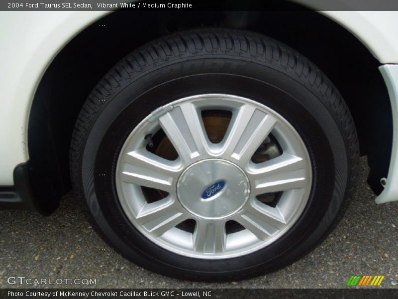  2004 Taurus SEL Sedan Wheel