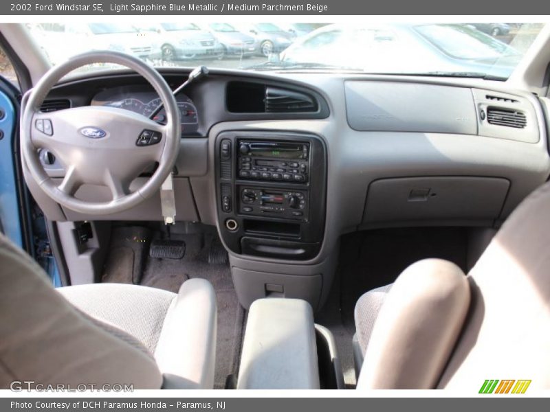 Light Sapphire Blue Metallic / Medium Parchment Beige 2002 Ford Windstar SE
