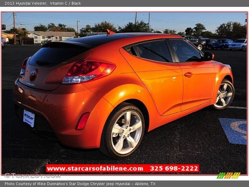 Vitamin C / Black 2013 Hyundai Veloster