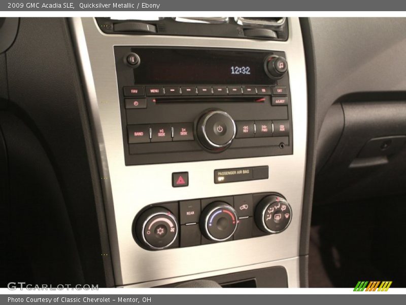 Quicksilver Metallic / Ebony 2009 GMC Acadia SLE