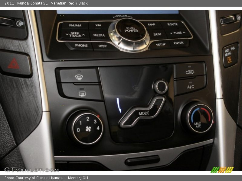 Venetian Red / Black 2011 Hyundai Sonata SE