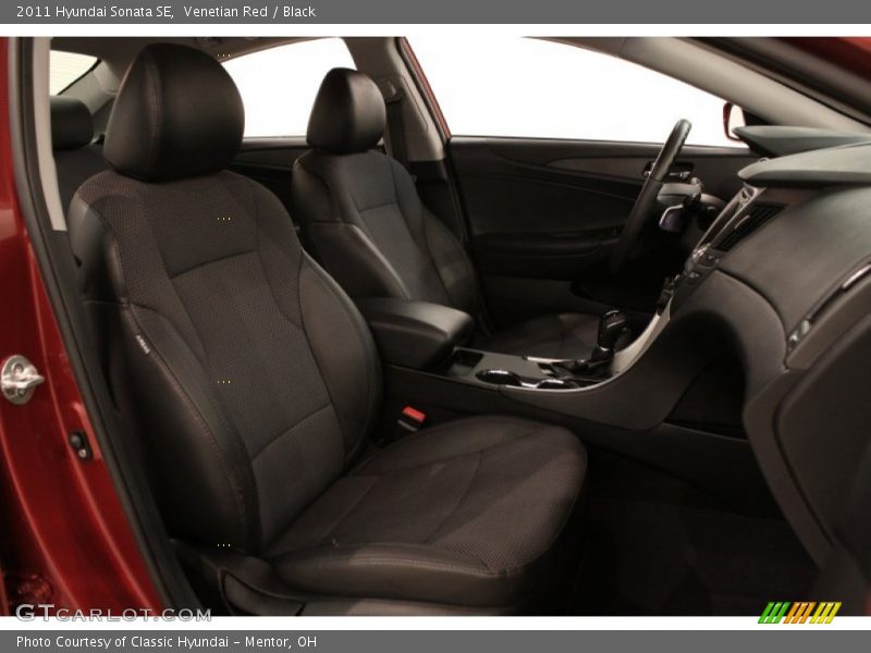 Venetian Red / Black 2011 Hyundai Sonata SE
