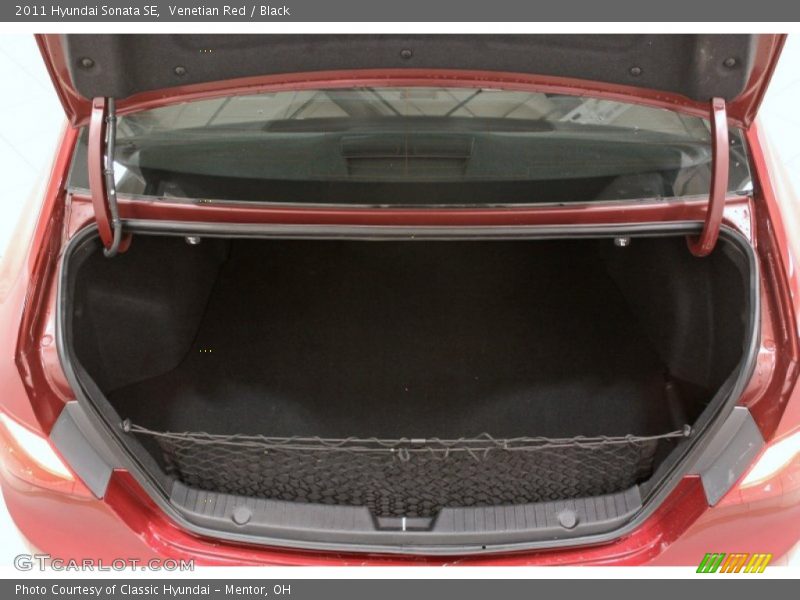 Venetian Red / Black 2011 Hyundai Sonata SE