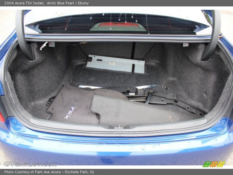 2004 TSX Sedan Trunk