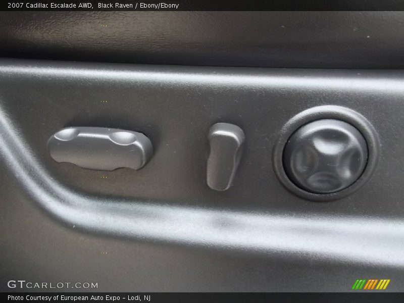 Black Raven / Ebony/Ebony 2007 Cadillac Escalade AWD