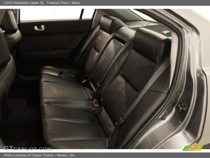 Titanium Pearl / Black 2006 Mitsubishi Galant SE