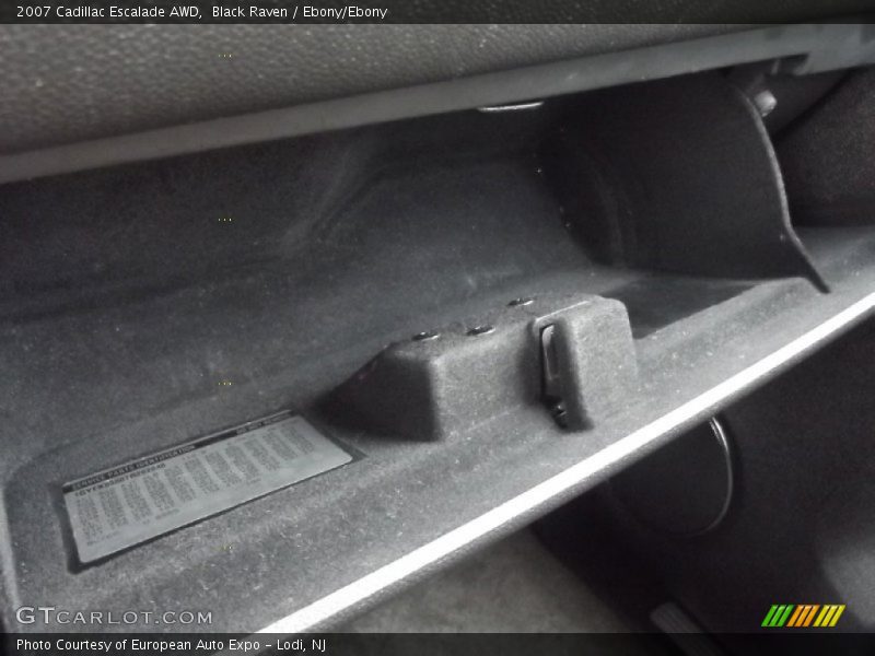 Black Raven / Ebony/Ebony 2007 Cadillac Escalade AWD