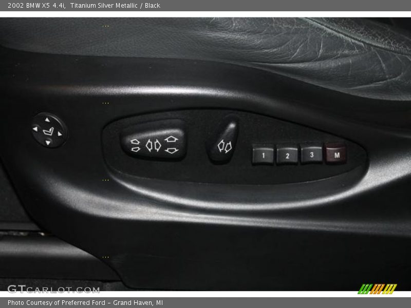 Titanium Silver Metallic / Black 2002 BMW X5 4.4i