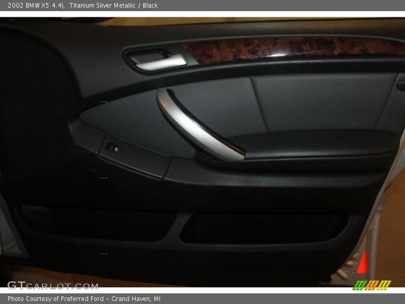 Titanium Silver Metallic / Black 2002 BMW X5 4.4i