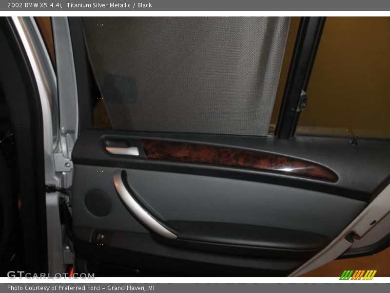 Titanium Silver Metallic / Black 2002 BMW X5 4.4i
