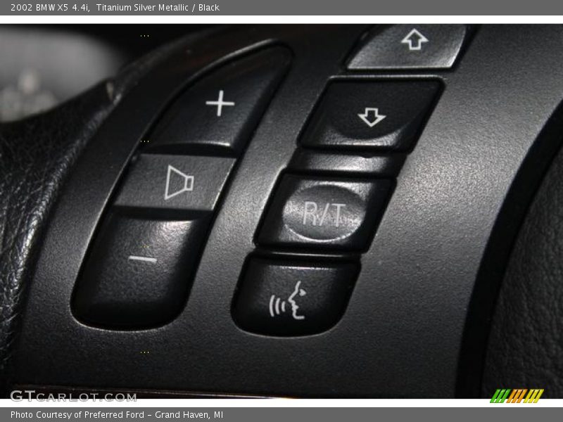 Titanium Silver Metallic / Black 2002 BMW X5 4.4i