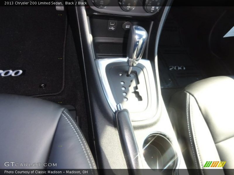 Black / Black 2013 Chrysler 200 Limited Sedan