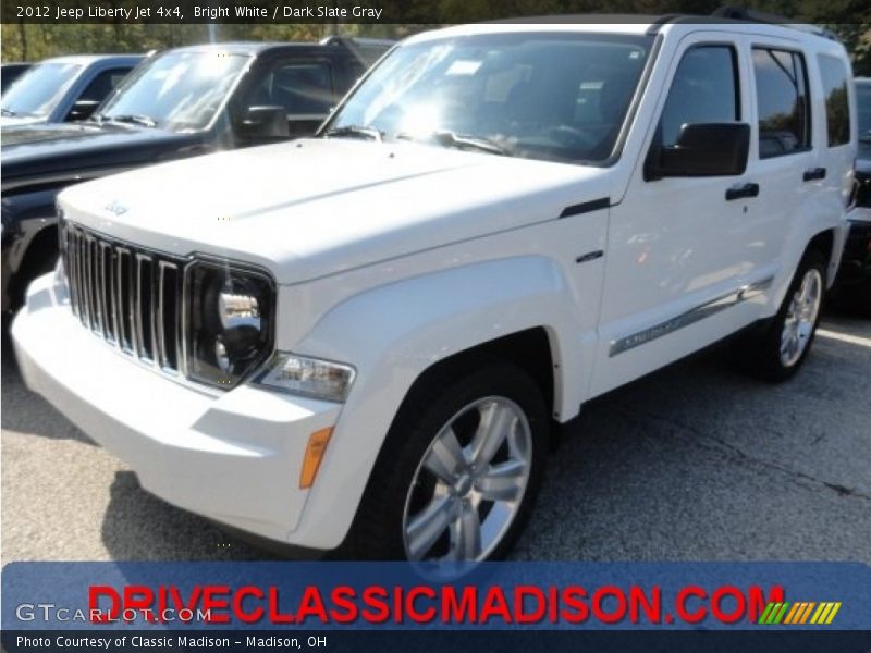 Bright White / Dark Slate Gray 2012 Jeep Liberty Jet 4x4