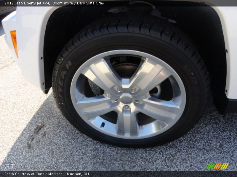 Bright White / Dark Slate Gray 2012 Jeep Liberty Jet 4x4