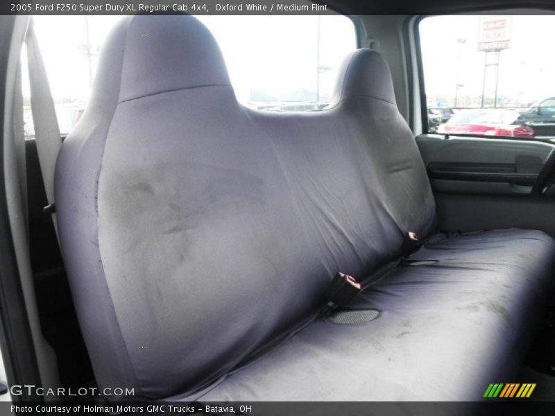 Oxford White / Medium Flint 2005 Ford F250 Super Duty XL Regular Cab 4x4