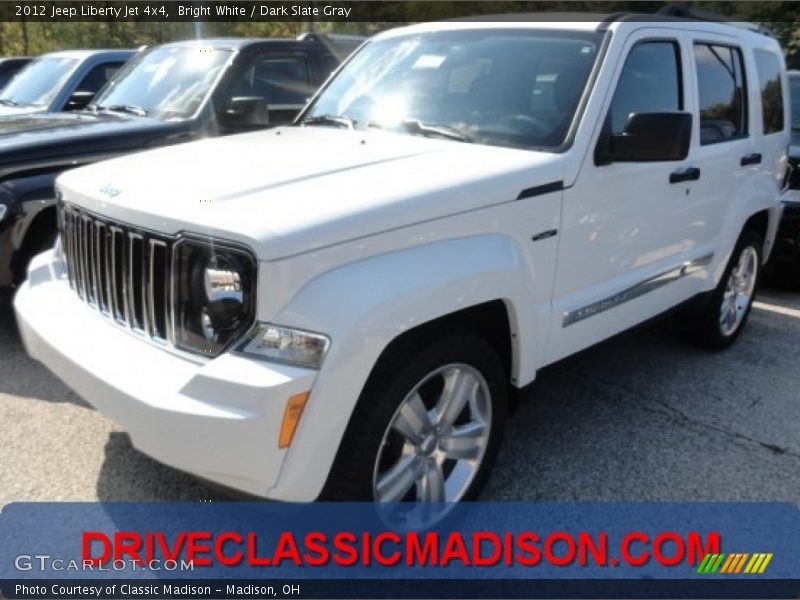 Bright White / Dark Slate Gray 2012 Jeep Liberty Jet 4x4