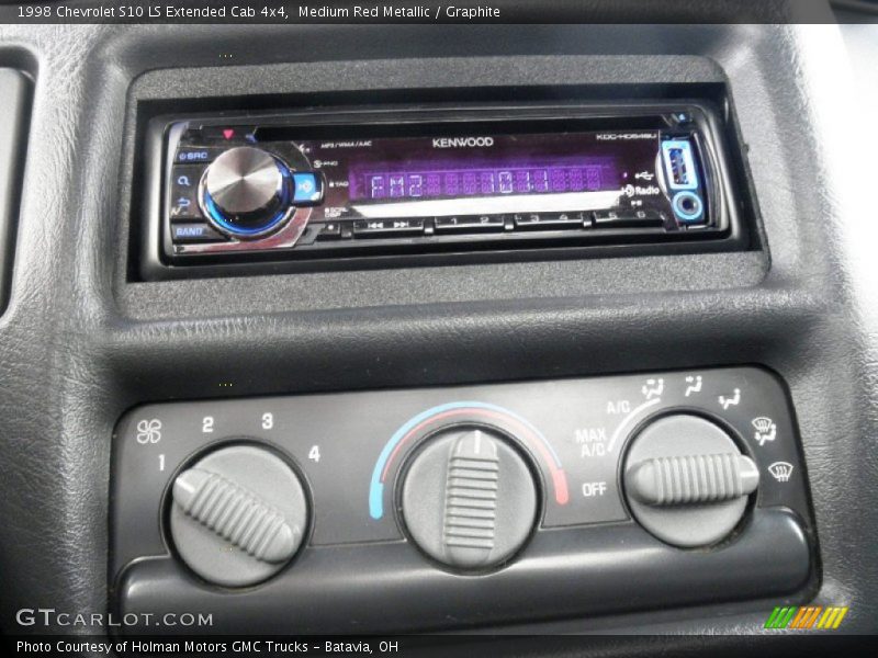 Medium Red Metallic / Graphite 1998 Chevrolet S10 LS Extended Cab 4x4